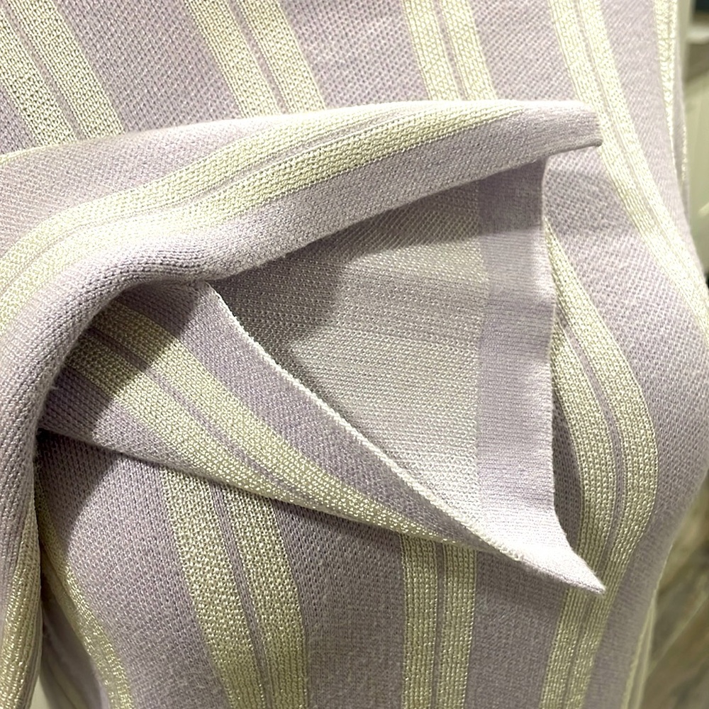Sweater - Picture 10 of 11